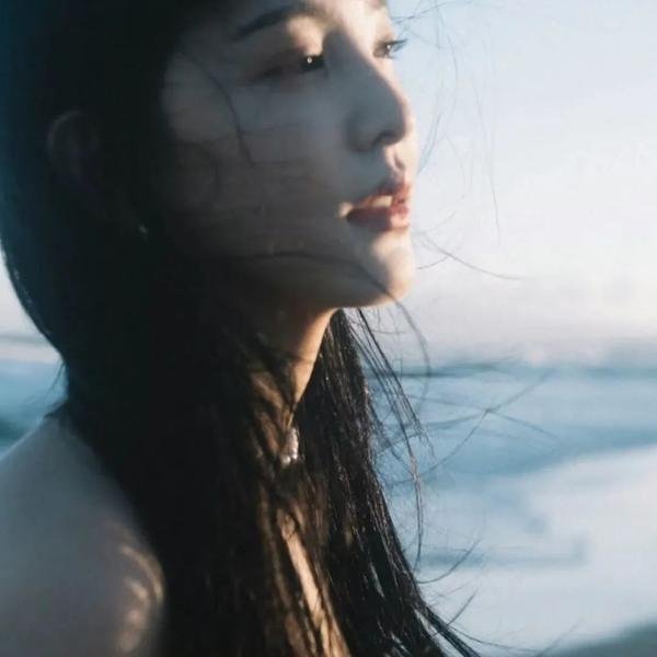 大老千与小妖精